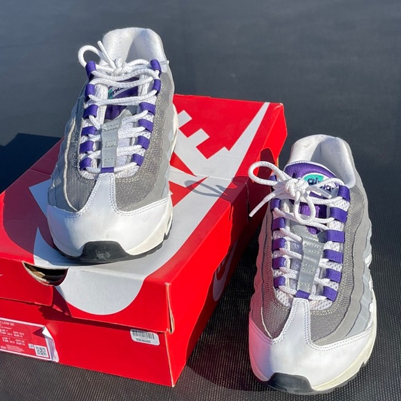 Womens Air Max 95 LV8 ‘Grape’ - Picture 3 of 4